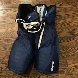 Kids hockey pants